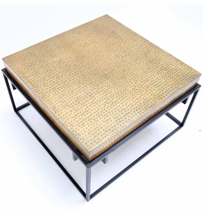 ⁦Modern Round Coffee Table – Solid Wood Top with Black Iron Legs GH-005⁩ - الصورة ⁦4⁩