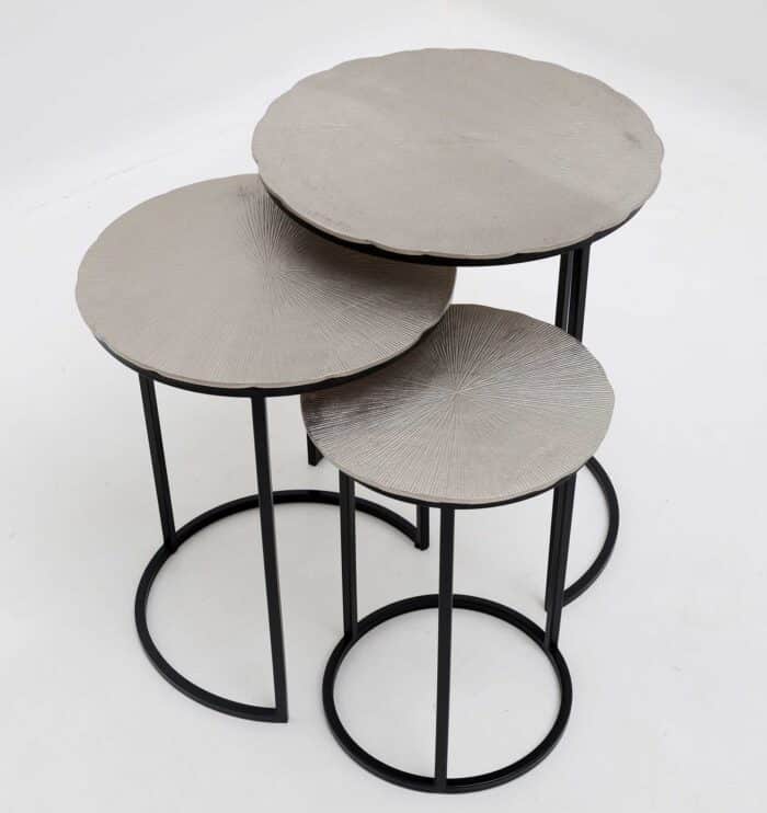Modern round coffee table with aluminium top and black iron legs – minimalist industrial design